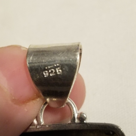 Sold on whatnot 🌻*Vintage Goddess Labradorite Silver Pendant - Picture 6 of 6